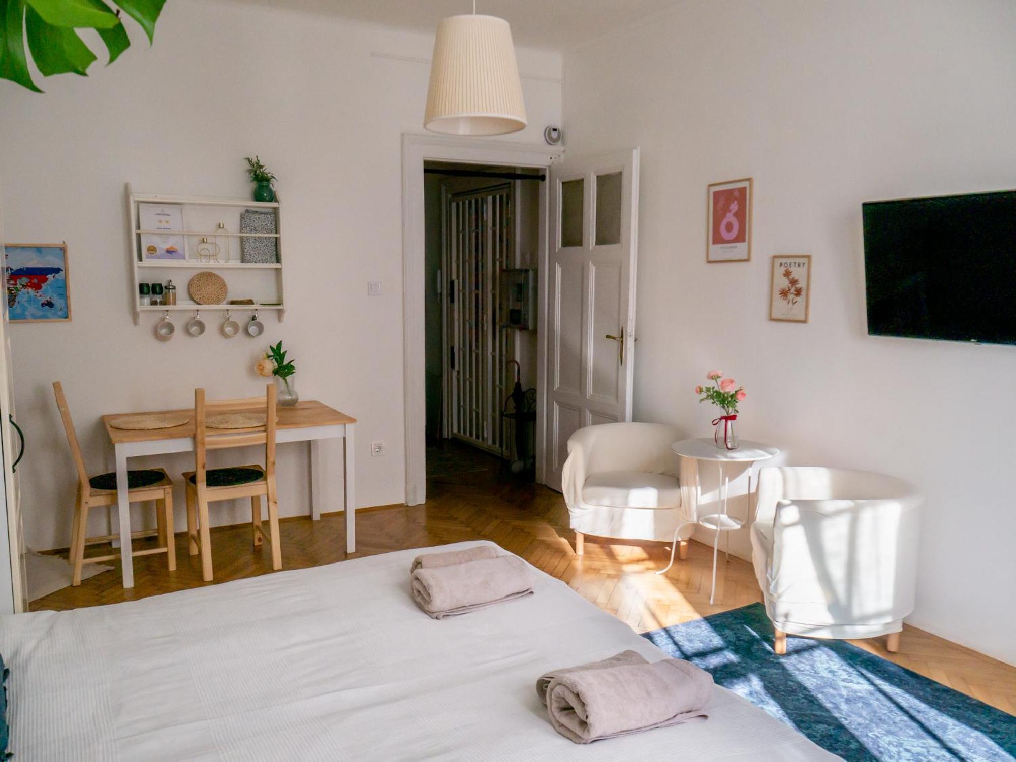 Quiet Apartment Near Buda Castle Budapest Eksteriør bilde